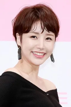 윤진이