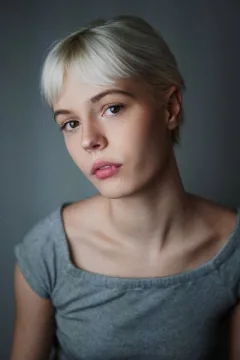 Элла Мэйси Первис — фото