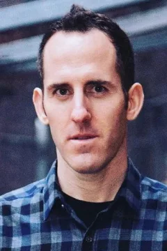 Chuck Comeau  — фото