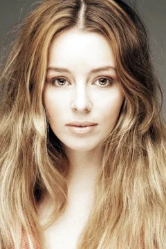 Keeley Hazell — фото