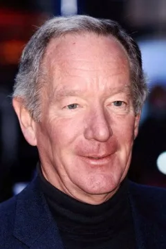 Michael Buerk — фото