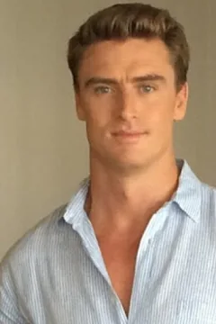 Christopher Bomford — фото