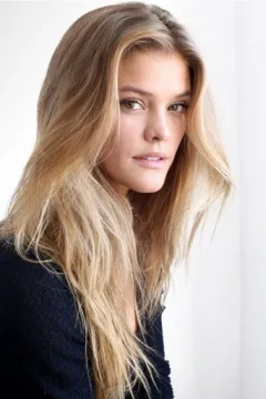 Nina Agdal — фото