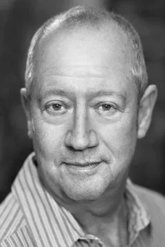 Stephen MacKenna — фото