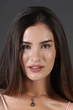 Feride Hilal Akın